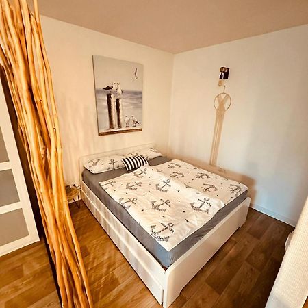 Emily'S Deichbude In Einer Historischen Villa In Dornumersiel Luaran gambar